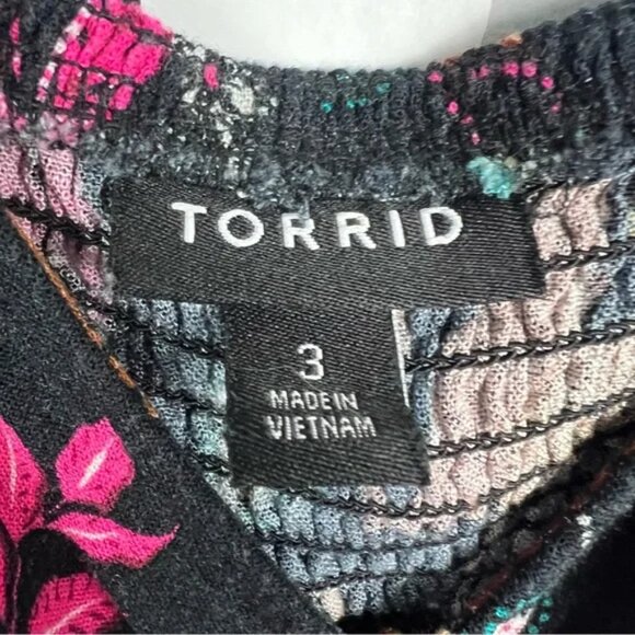 Torrid Mini Rayon Slub Balloon Sleeve Twist Front Leopard Leaves Size 3X - Picture 9 of 11